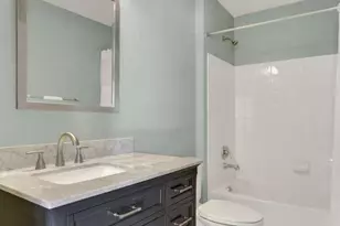 2040 Waterfall Dr, Hanover, PA 17331 - Photo 16