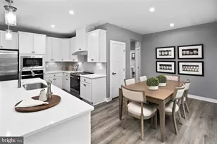 3426 Fox Pointe Ln, York, PA 17404 - Photo 8