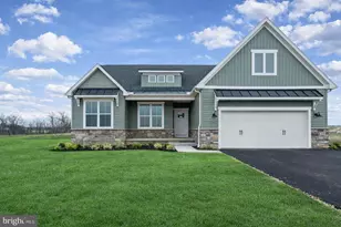 109 Onyx Dr, Hanover, PA 17331 - Photo 1