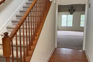 18 Kingswood Dr, Lewisberry, PA 17339 - Photo 2