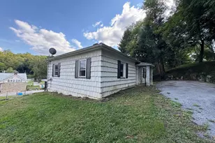 868 Ridge Rd, Airville, PA 17302 - Photo 2