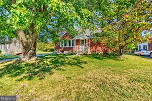 741 S Russell St, York, PA 17402 - Photo 2