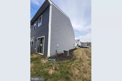 410 Maple Run Drive, York, PA 17404 - Photo 2