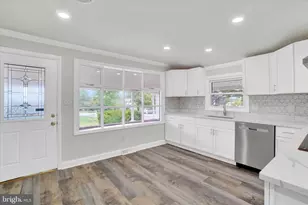 1000 Sundale Dr, York, PA 17402 - Photo 8