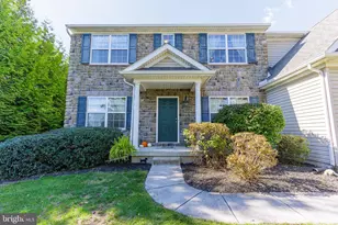 1675 Hampden Dr, York, PA 17408 - Photo 2