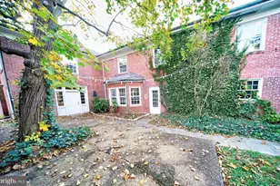 354 Pine Hill Ln, York, PA 17403 - Photo 4