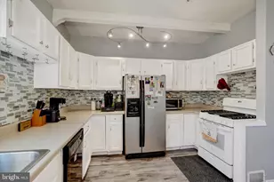 1262 S Albemarle St, York, PA 17403 - Photo 6