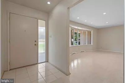 3045 Round Hill Road, York, PA 17402 - Photo 6