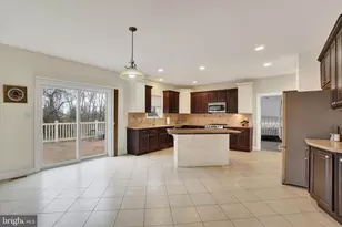 1415 Winterberry Dr, York, PA 17406 - Photo 8