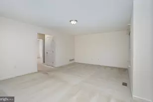 308 Weatherstone Dr, Fairview Township, PA 17070 - Photo 20