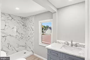 42 Water St, Windsor, PA 17366 - Photo 4