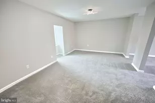 240 E King St, York, PA 17403 - Photo 14