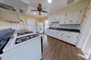 1121 Roosevelt Ave, York, PA 17404 - Photo 2