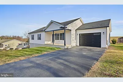 335 E Snyder Corner Rd, Red Lion, PA 17356 - Photo 1