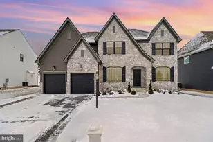 113 Beck Rd, York, PA 17403 - Photo 2