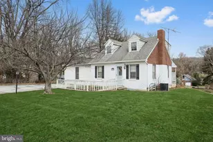 1949 N Sherman St, York, PA 17406 - Photo 2