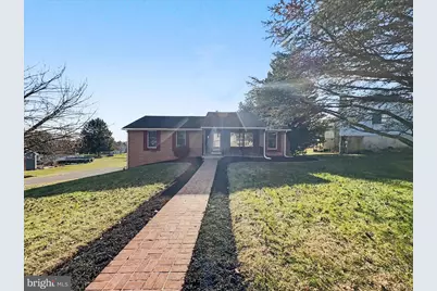 1629 Yorktowne Drive, York, PA 17408 - Photo 1