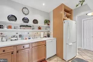 18 S George St, York, PA 17401 - Photo 8