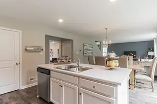 325 Grantway Dr, York, PA 17404 - Photo 16
