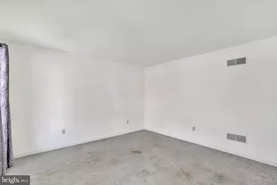 155 Abbey Drive, Mount Wolf, PA 17347 - Photo 4