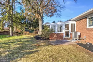 1330 Chapel Dr, York, PA 17404 - Photo 10