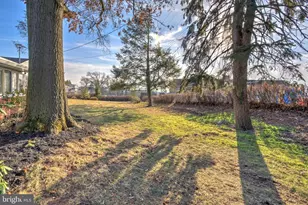 1330 Chapel Dr, York, PA 17404 - Photo 12