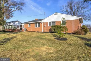 1330 Chapel Dr, York, PA 17404 - Photo 50