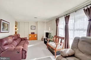 827 Fireside Rd, York, PA 17404 - Photo 4