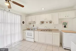 827 Fireside Rd, York, PA 17404 - Photo 6