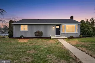 856 Sunnyside Rd, York, PA 17408 - Photo 2