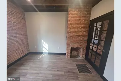 43 E Frederick Street, Hanover, PA 17331 - Photo 2