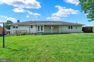 1995 Worth St, York, PA 17404 - Photo 4