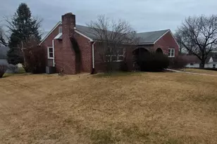 2075 Winding Rd, York, PA 17408 - Photo 6