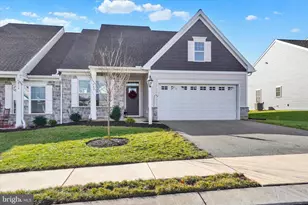 922 Shadowbrooke Dr, Dover, PA 17315 - Photo 1