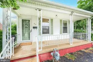 806 Pacific Ave, York, PA 17404 - Photo 2