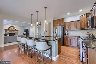 659 Crosslyn Dr, York, PA 17404 - Photo 2