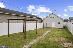 912 York St, Hanover, PA 17331 - Photo 6