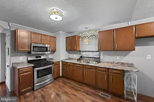 912 York St, Hanover, PA 17331 - Photo 16