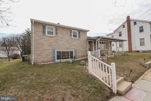 181 S Main St, Mount Wolf, PA 17347 - Photo 2