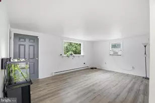 15 Catalina Dr, Mount Wolf, PA 17347 - Photo 8