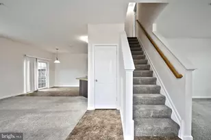 2231 Live Oak Ln, York, PA 17406 - Photo 8