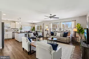 355 Azalea Dr, Windsor, PA 17366 - Photo 8