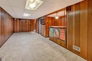 3813 Sylvan Dr, York, PA 17402 - Photo 16