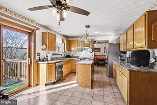 1686 Taylor Dr, Hanover, PA 17331 - Photo 8