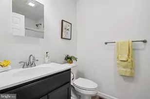 35 W Sunset View St, Spring Grove, PA 17362 - Photo 14