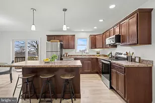 35 W Sunset View St, Spring Grove, PA 17362 - Photo 12