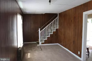 322 E King St, Dallastown, PA 17313 - Photo 2