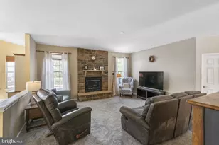 244 Joshua Dr, Hanover, PA 17331 - Photo 8