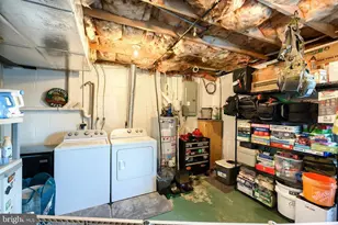 2435 Woodmont Dr, York, PA 17404 - Photo 20