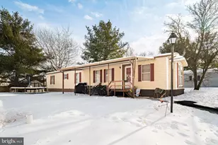 138 Meadowview Dr, Dover, PA 17315 - Photo 1